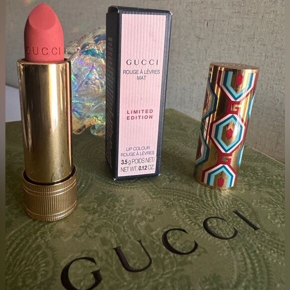 GUCCI LUXURY LIPSTICK – THEY MET IN ARGENTINA (208) | MATTE FINISH - Picture 11 of 17
